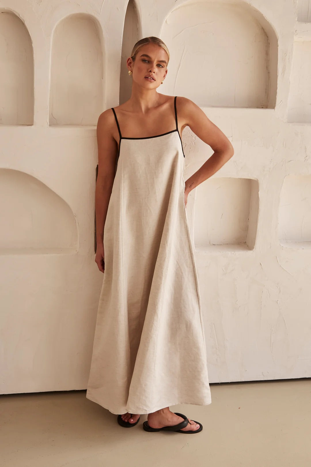 Linen Contrast Maxi Dress for Effortless Style and Comfort