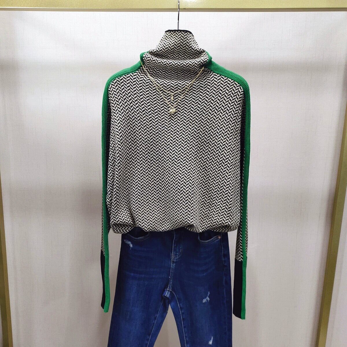 Renee High Neck Printed Blouse for Stylish Comfort