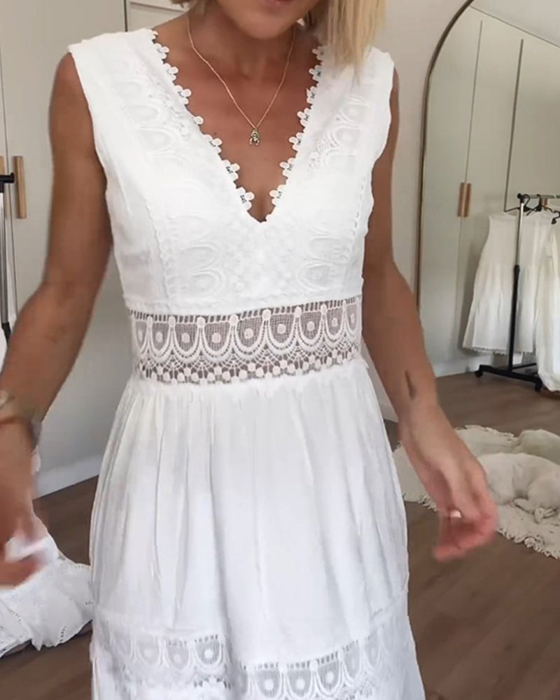 Elegant Lace V-Neck Dress – Stylish & Feminine Design