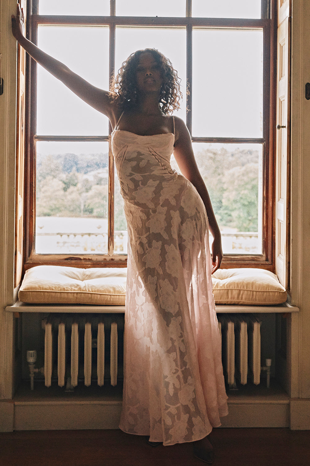 Elegant Alessia Dress for Special Occasions