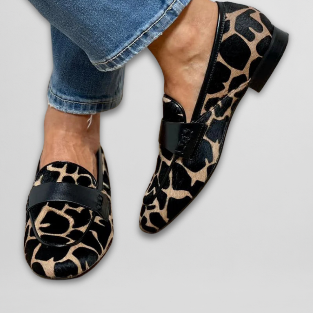 Giraffe Print Loafers – Stylish Comfortable Slip-Ons