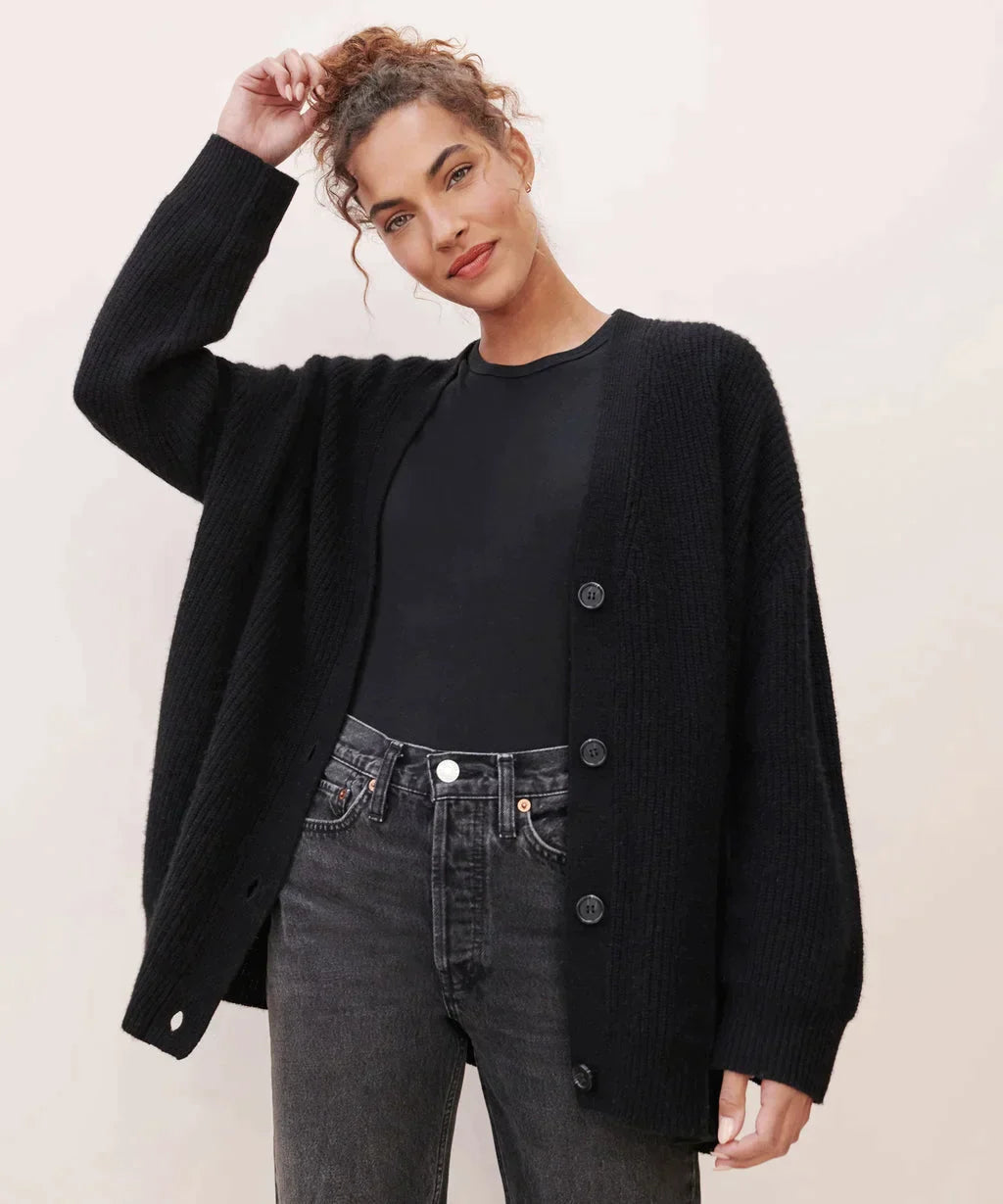 Buttoned Knit Cardigan for Stylish Layering and Comfort