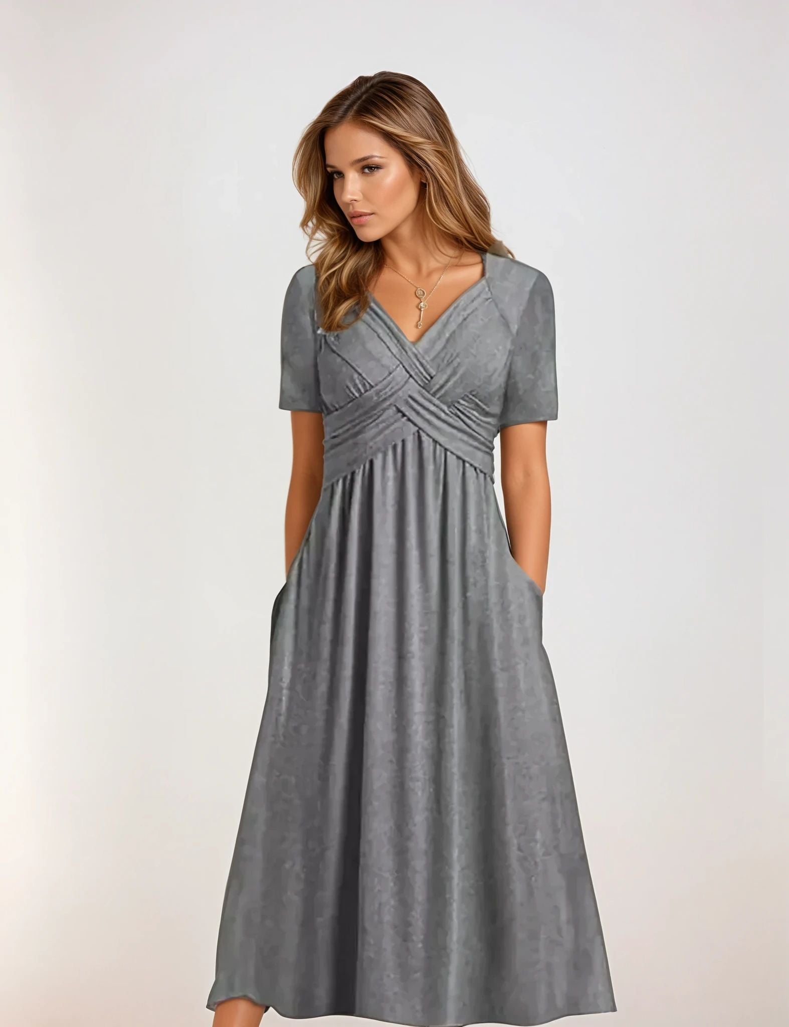Elegant Evening Dress with Flowy Design and Subtle Embellishments