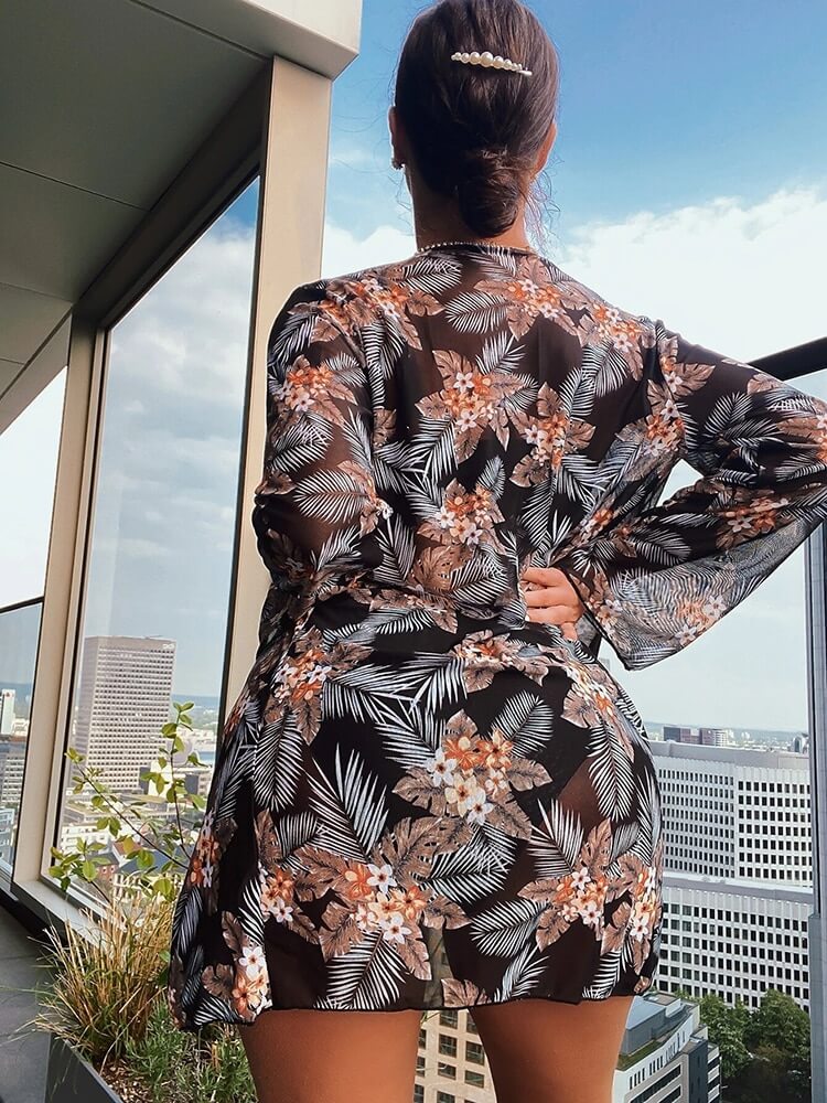 Black Aurora Beachwear Set for Stylish Summer Outings