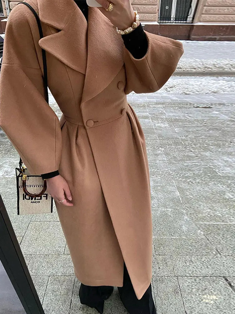 Elegant Long Coat for Women - Stylish and Warm Outerwear