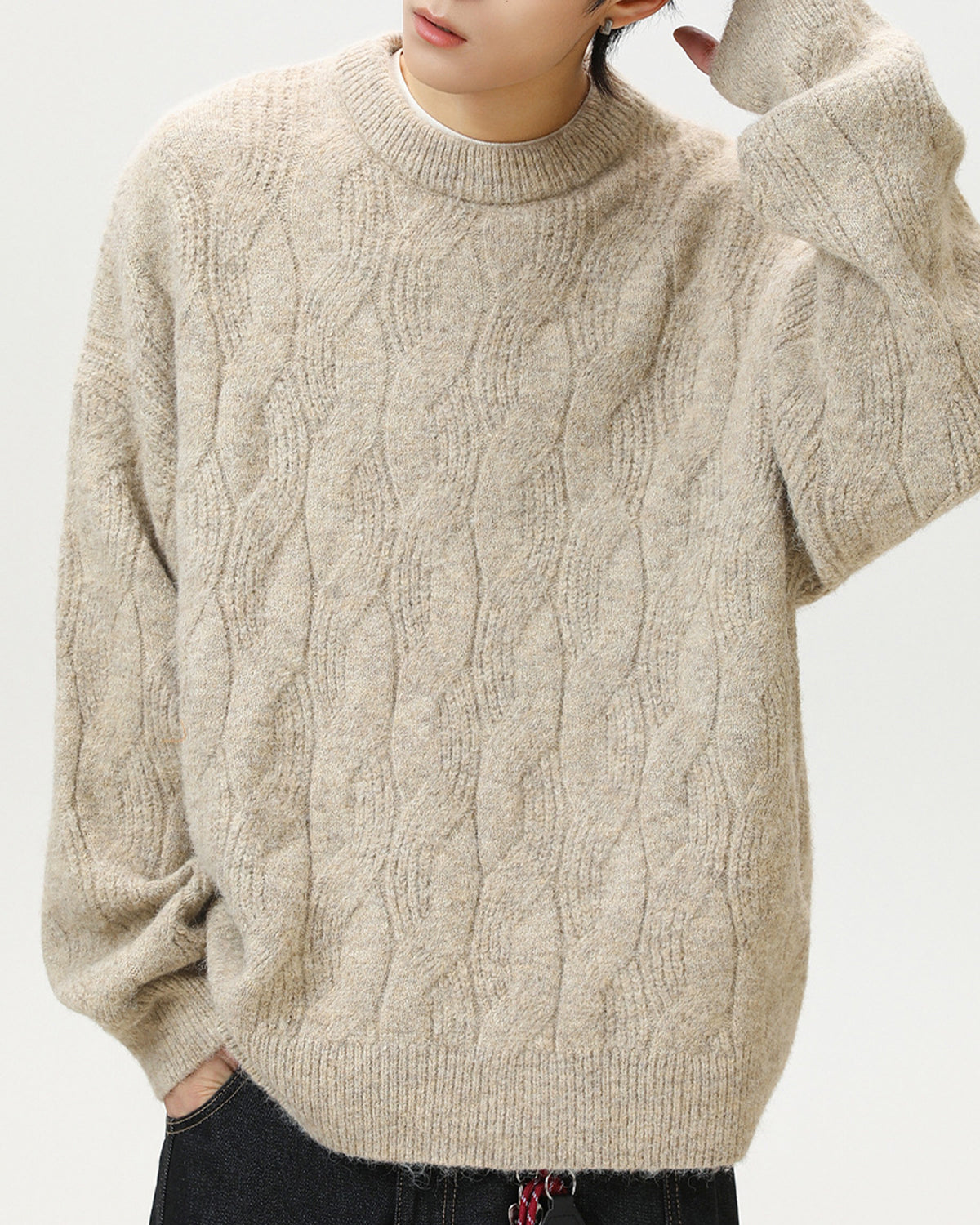 Men’s Oversized Cable-Knit Wool Blend Crewneck Sweater