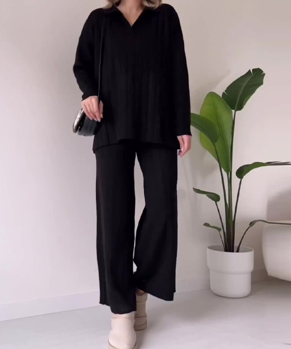 V-Neck Two-Piece Jersey Set for Comfortable Style