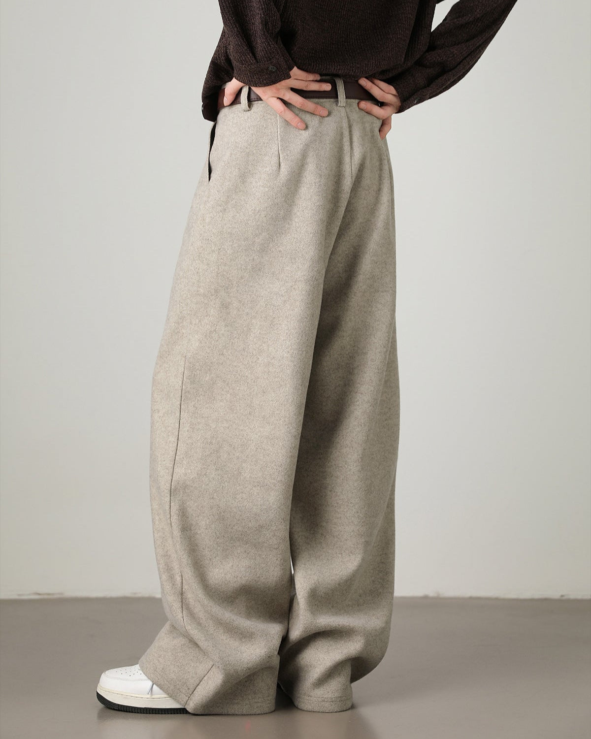 Men’s Wool-Blend Wide-Leg Trousers