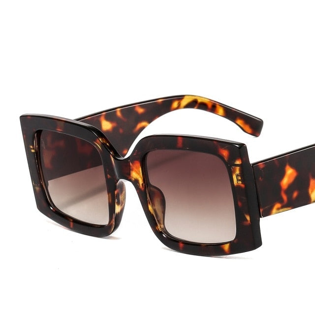 Stylish UV Protection Riley Sunglasses with Trendy Design