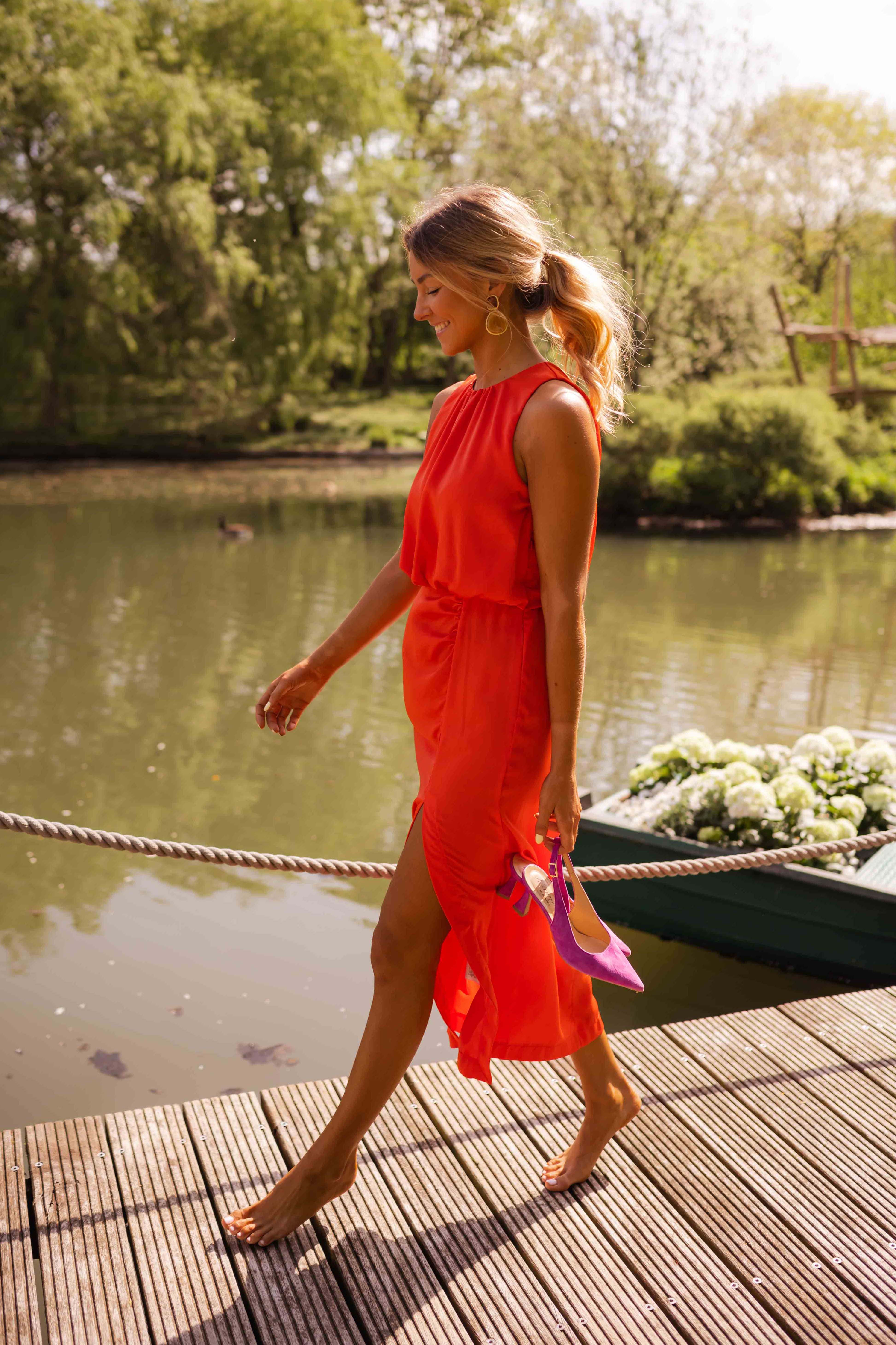 Leonie Summer Midi Dress - Lightweight & Stylish Design