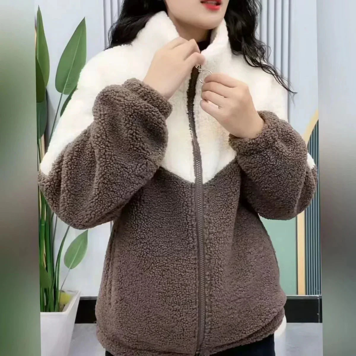 Women's Winter Fleece Jacket - Soft, Warm, and Stylish Outerwear