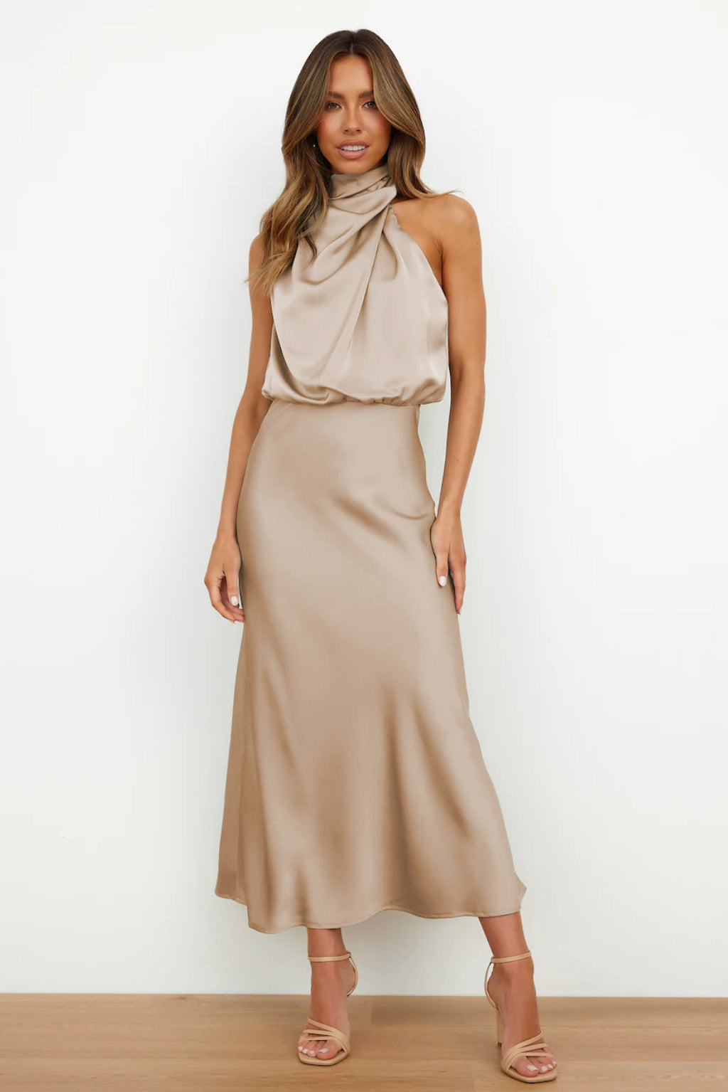 Halter Neck Long Satin Dress for Elegant Evening Wear