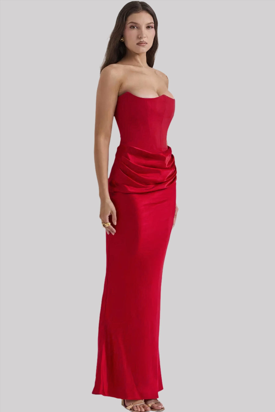 Chic Long Marissa Evening Dress with Elegant Design