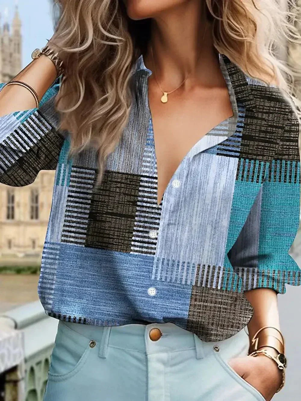 Women's Checkered Social Shirt with Classic Fit
