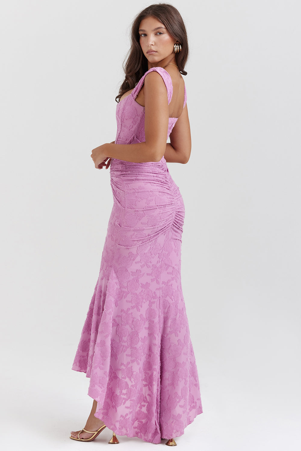 Elegant Women's Waist Dress with Flattering Cut and Sophisticated Style