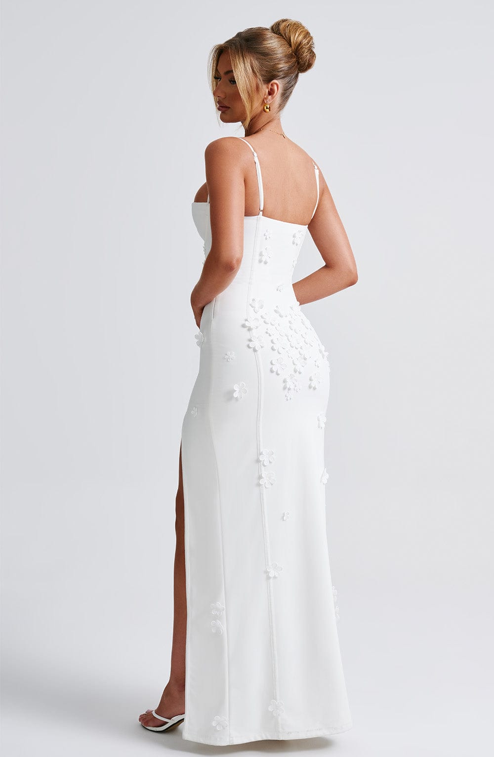 Floral Appliqué Maxi Dress for Women - Elegant and Stylish Design