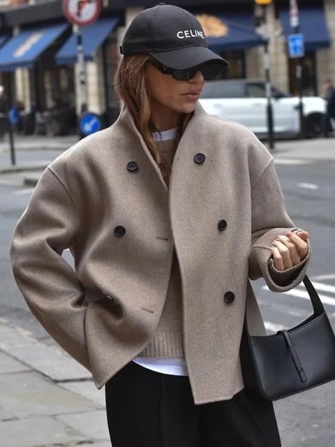 Stylish Women's Isabel Coat with Warmth and Comfort Features