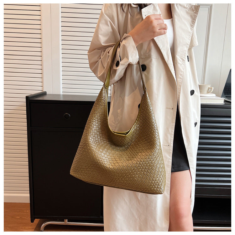 Stylish Woven Handbag for Everyday Use