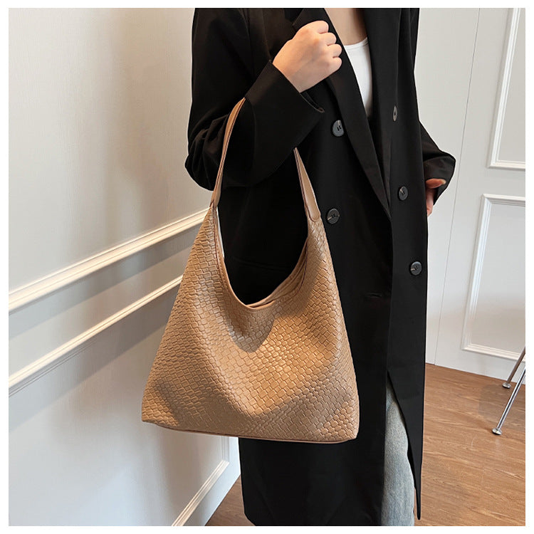 Stylish Woven Handbag for Everyday Use