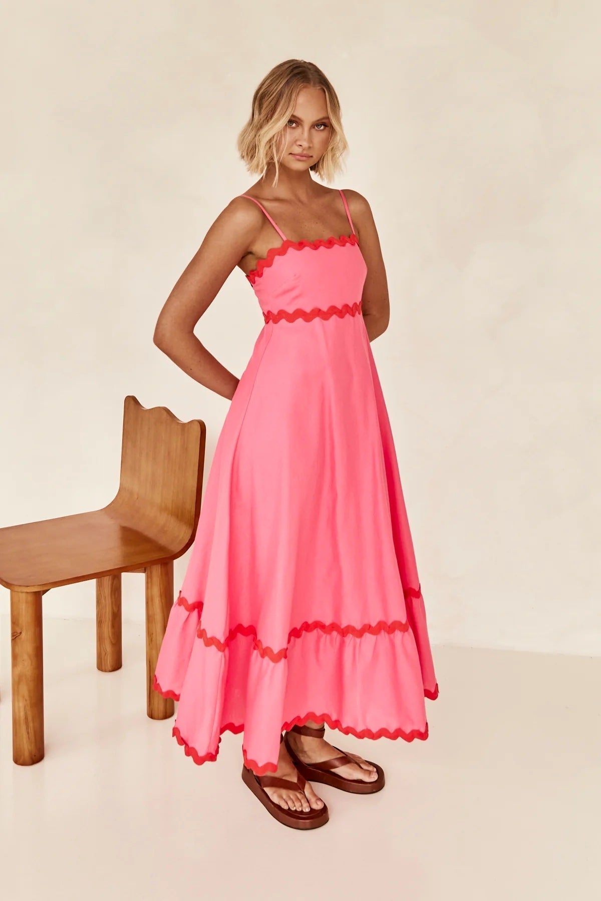 Elegant Contrast Long Capri Dress for Stylish Summer Wear