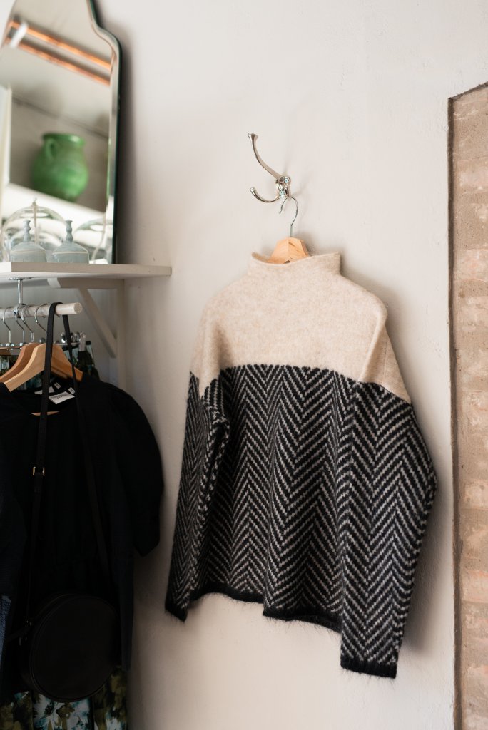 High Neck Contrast Mesh Blouse for Elegant Style