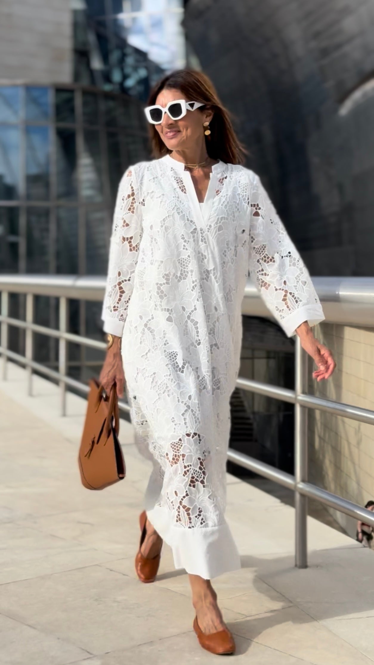 White Lace Dress with Elegant Detailing for Special Occasions