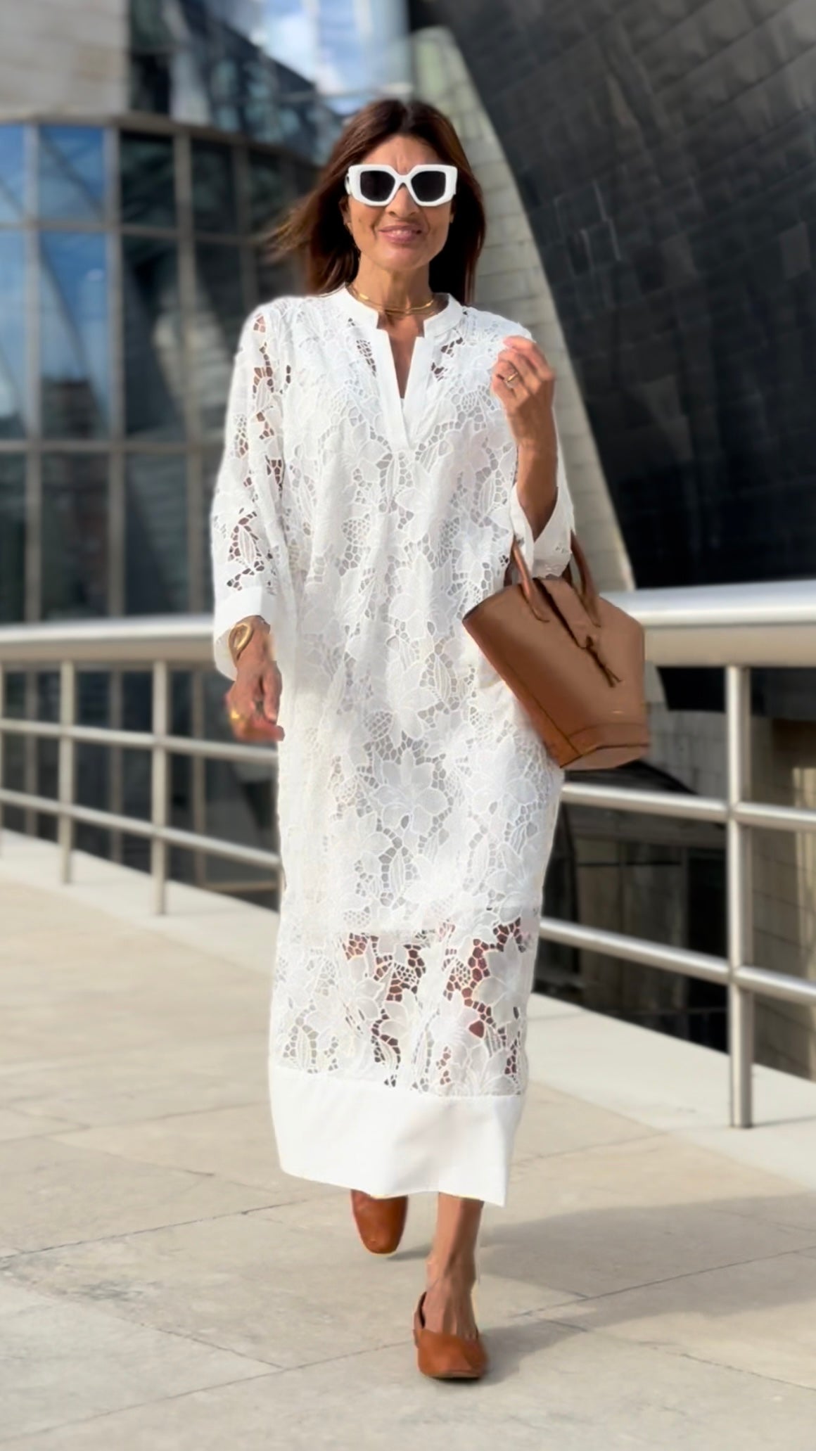 White Lace Dress with Elegant Detailing for Special Occasions