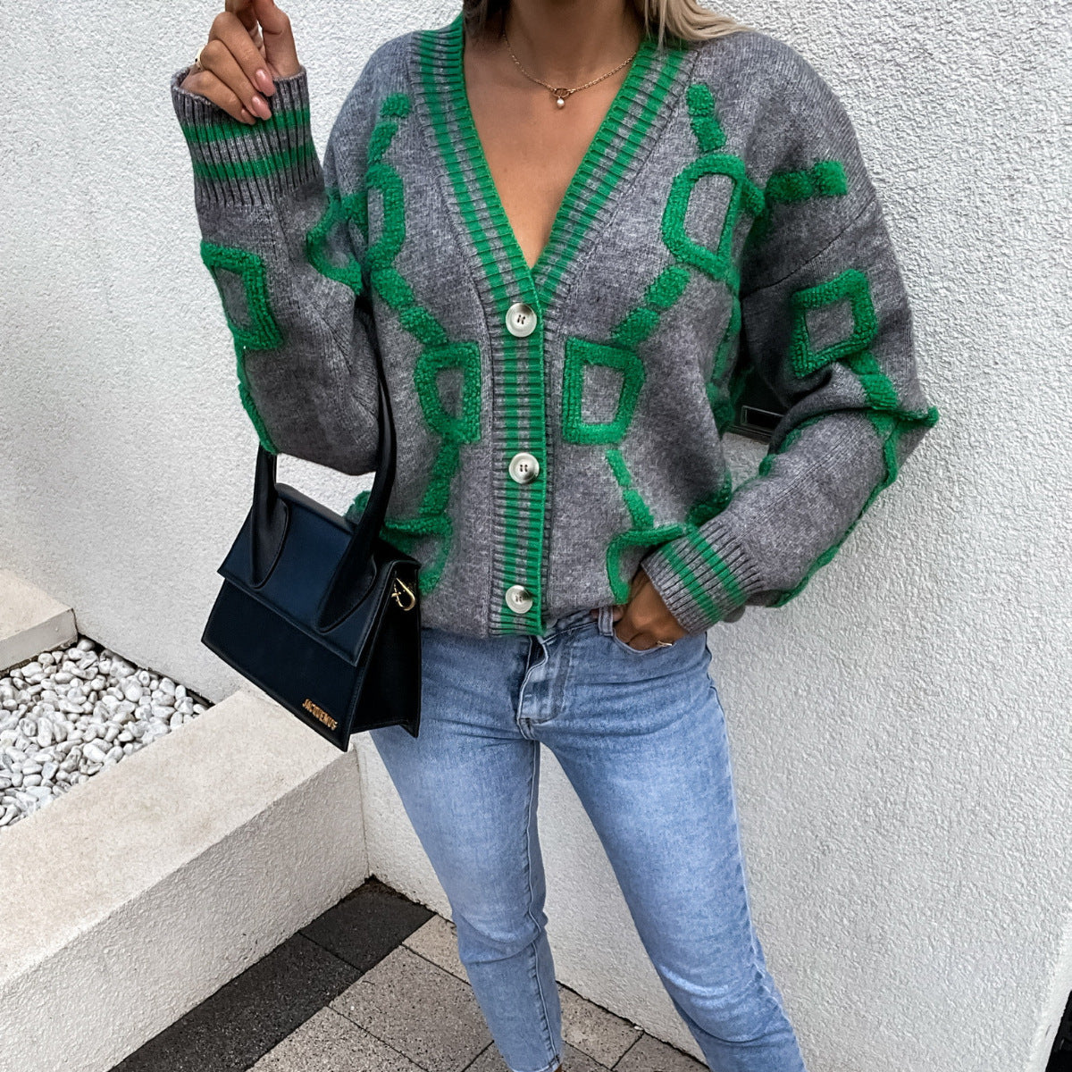 Cozy Knit Midi Cardigan with Pocket Details and Relaxed Fit