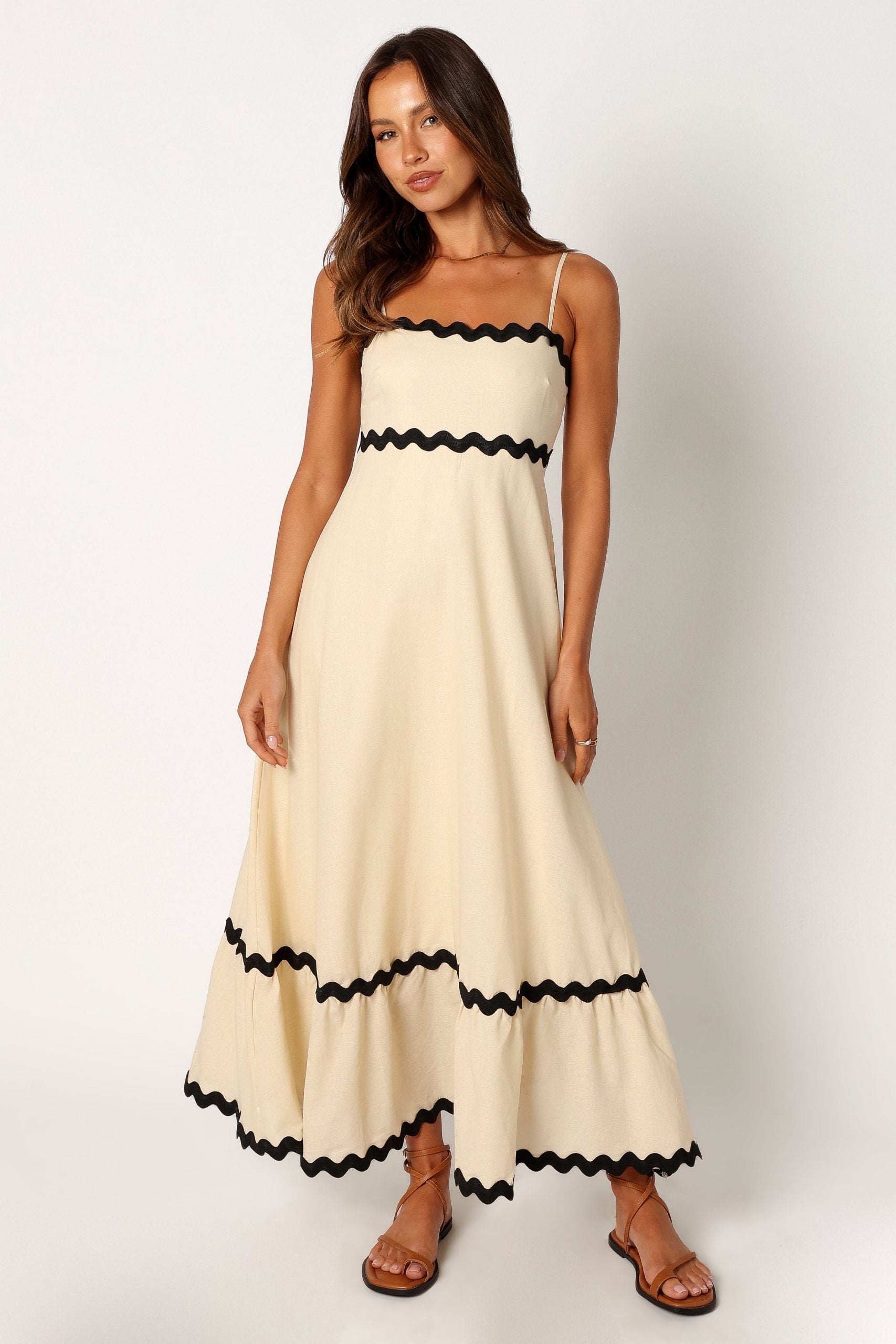 Elegant Contrast Long Capri Dress for Stylish Summer Wear