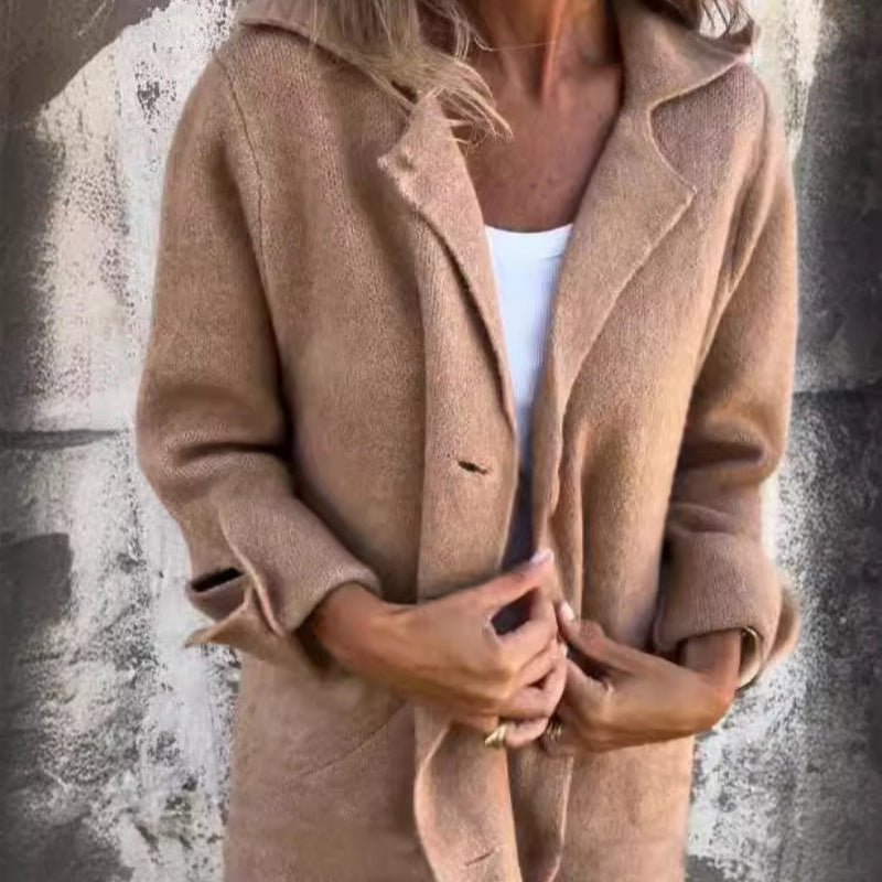 Comfortable Mid-Length Jacket for Everyday Wear