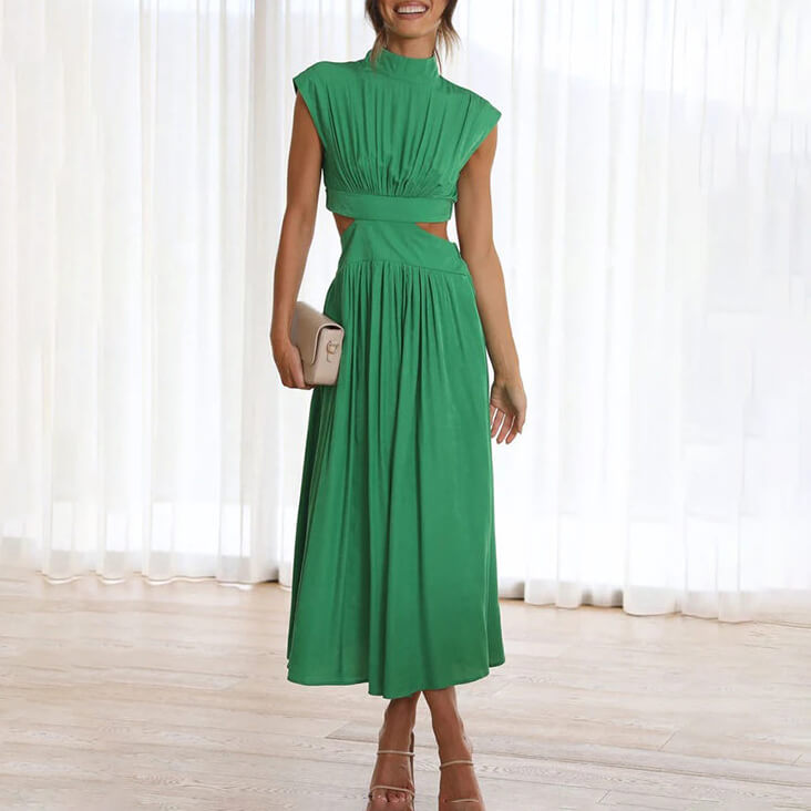 High Neck Pleated Dress for Elegant Styling